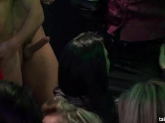 Rubia, Cfnm, Bailar, Hembra, Guantes, Lesbiana, Orgía, Pantaletas