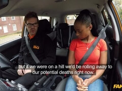 Enthousiasteling, Grote mammen, Zwart, Sperma shot, Hondjeshouding, Sperma in gezicht, Handbeurt, Gezichtspunt