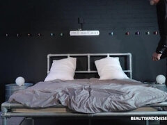 Nana, En gros plan de très près, Tir de sperme, Grandpère, Hd, Léchez, Avaler, Adolescente