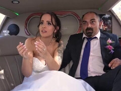 Enthousiasteling, Anaal, Grote mammen, Brijd, Auto, Moeder die ik wil neuken, Gezichtspunt, Kousen