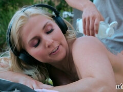 お尻, ブロンド, フェラチオ, 浮気者, チン, キッチン, プール, 濡れ