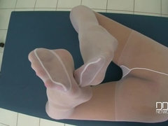 医者, フェティッシュ, ヒール, 挿入, なめる, 穴開きパンティ, ピアス, 一人