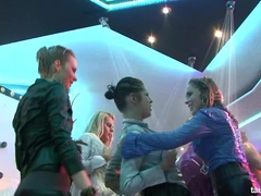 Amateur, Rubia, Interracial, Cuero, Orgía, Coño, Ducha, Mojado