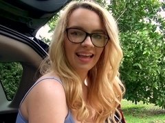Blasen, Hundestellung, Brille, Hd, Natürlichen titten, Muschi, Reiten, Tätowierung