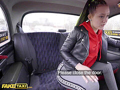 Blasen, Auto, Tschechisch, Aufs gesicht abspritzen, Orgasmus, Öffentlich, Jungendliche (18+)