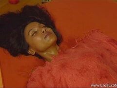 Brunette brune, Massage, Mère que j'aimerais baiser, Chatte