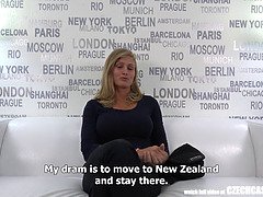 Natural D-tits Girl Will Make Your Stop