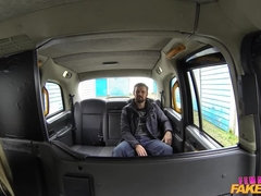 Auto, Stel, Sperma shot, Hondjeshouding, Vingeren, Masturbatie, Buiten, Kut duiken