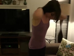 Morena, Corrida, Masturbacion con pies, Perforación, Afeitado, Flaco, Tatuaje, Tetas