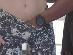 Verga grande, Negro, Mamada, Garganta profunda, Gimnasio, Sexo duro, Tatuaje, Esposa