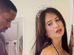 黒人, フェラチオ, 人形, 異人種間, 淫乱熟女, 剃毛, タトゥー, オッパイの