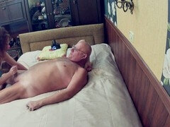 Leie, Schlafzimmer, Bikini, Paar, Handjob, Selbstgemacht, Milf