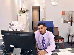 Минет, Группа, В офисе