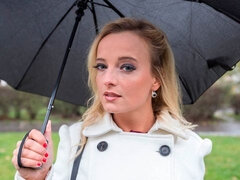 Stellung 69, Arschlecken, Schwarz, Blondine, Blasen, Süss, Handjob, Strümpfe