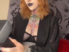 Amateur, Gros seins, Gothique, Masturbation, Mère que j'aimerais baiser, Rousse roux, Maigrichonne, Solo