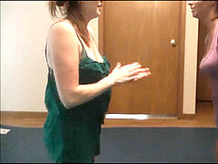 Enthousiasteling, Bruinharig, Lesbisch, Moeder die ik wil neuken, Worstelen