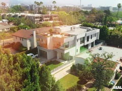 Amateur, Asiatique, Gros cul, Gros seins, Brunette brune, Poilue, Piercing, Nénés