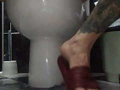 Daddy jerking in the bathroom