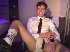 Twink in roleplaying scenario gets dominated with manstick
