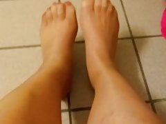 Crossdressing in pantyhose