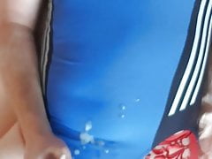 Ejac en maillot Adidas et culotte