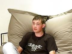 Hot British gay jerks off while moaning