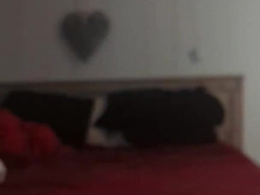 Je prends un gode de 100 cm dans mon cul serré