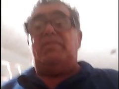 Coroa Brasileiro gozando gostoso