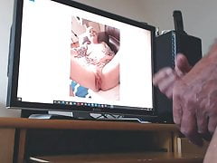 Sheila pulls the spunk out of smoothetool