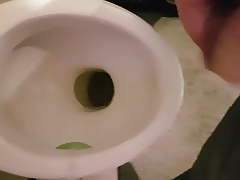 erst pissen dann wichsen