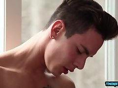 Tattoo twink anal sex with cumshot