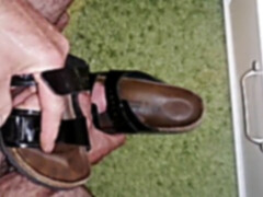 pearl juice in my wifes birkenstock