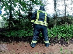 Firefighter pup - quick pressure release