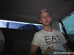 Amateur twinks picked up in a vehicle enjoy their threesome