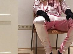 Sucking Dildo and Jerking off in new Gear!