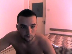 Romanian muscle pissing 3
