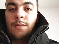 Yassir ce masturbe