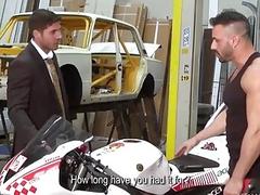 Motorcyclist goes for a fuck on his ride