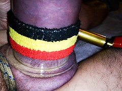 Close up with feet play /silicone xxxldad