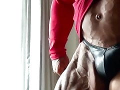 ROIDED MUSCLEBULL DOBRI