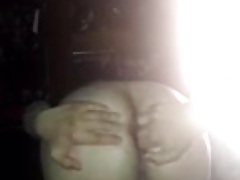 Muestra el culito