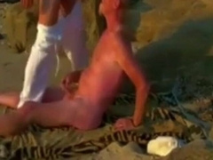 Condom-free Beach Venture with Daddies