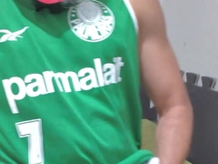 Palmeirense liberate on the bed conversing muddy and spunking