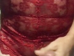 Kitty has a cum!