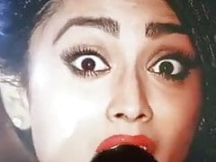 Shreya sharan cumtribute