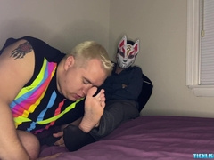 Foxy Sox gets sole slurping and blowing from blondie chubs