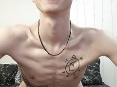 Endo jerk off on bed with vibr toy and cum