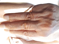 Self fisting