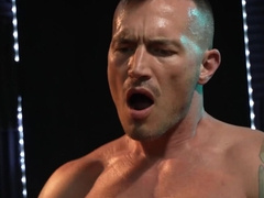 Inked hunk Derek Kage licks and sucks jock Coles tight hole