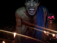 The vampire is out (halloween '19) (4 k)